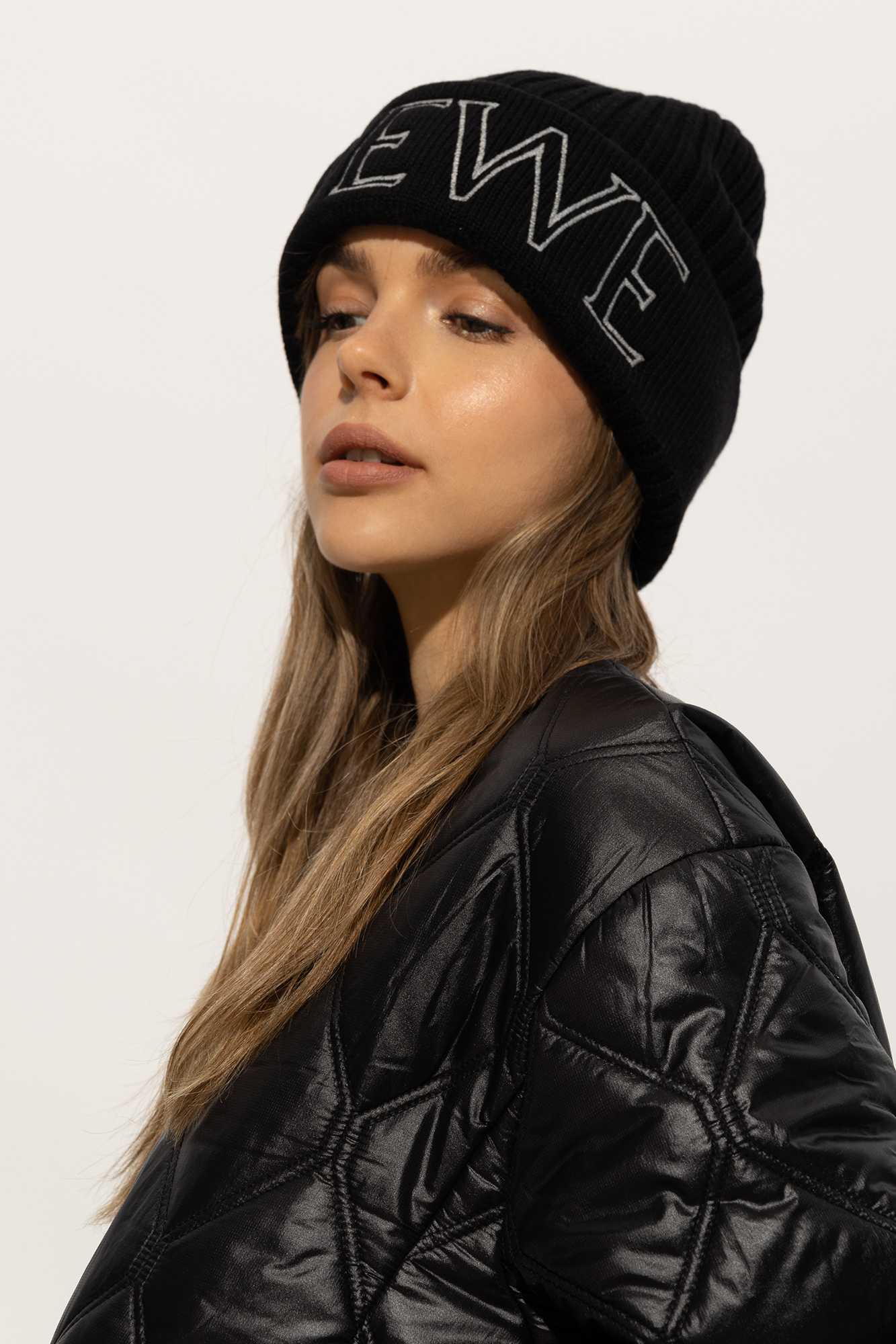 Loewe beanie discount black